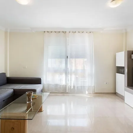 Charming 2-bedroom In Playa San Juan, Spain *