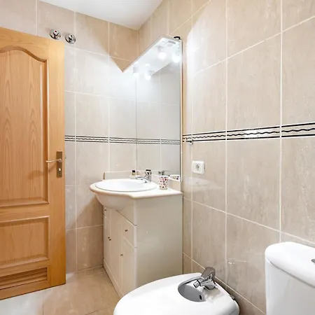 Apartment Charming 2-bedroom In Playa San Juan, Spain