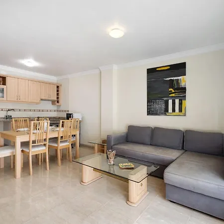 Διαμέρισμα Charming 2-bedroom In Playa San Juan, Spain Guía de Isora