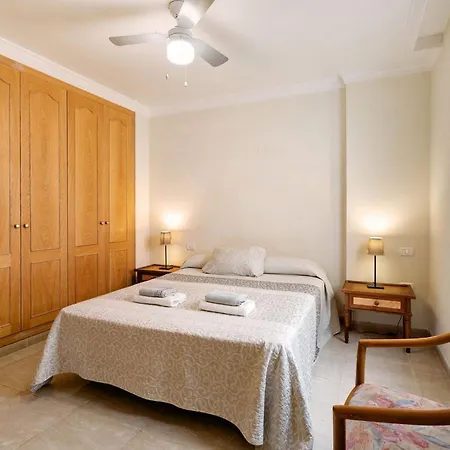 Charming 2-bedroom In Playa San Juan, Spain Διαμέρισμα *