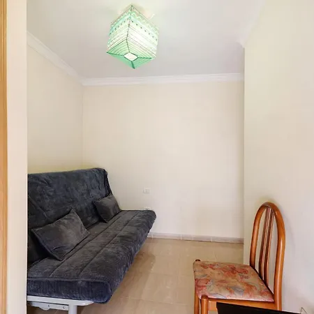 Charming 2-bedroom In Playa San Juan, Spain Διαμέρισμα Guía de Isora